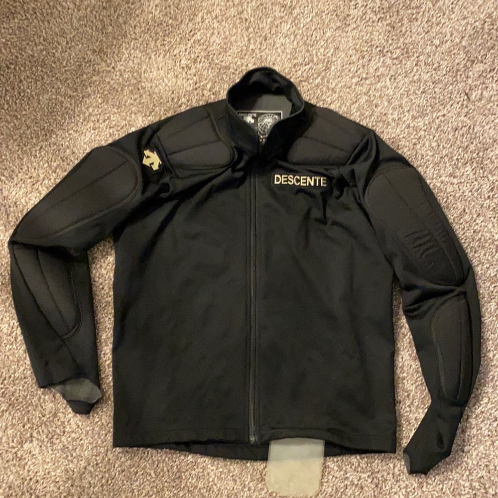 Descente ski snow jacket medium black